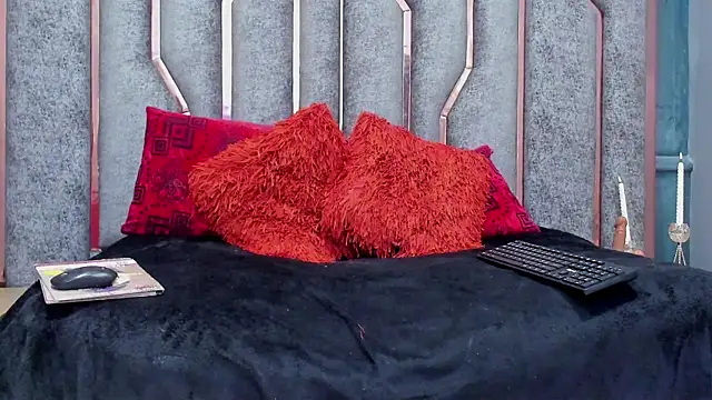 SienaFacchini online show from 12.16.25