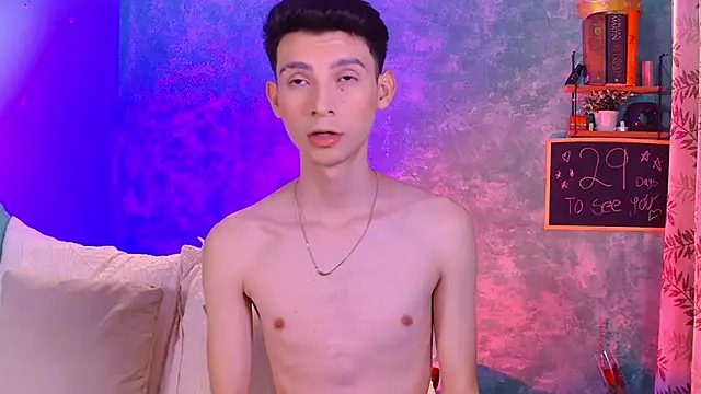 Snapshot of VicenteFerrer chatting on 09.25.25 VicenteFerrer online show from 09.25.25