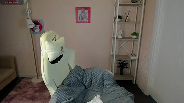 Snapshot of R0cket_bunny chatting on 10.03.25 R0cket bunny online show from 10.03.25