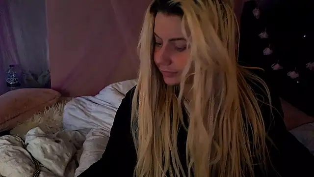 Snapshot of TiaDoll chatting on 01.15.26 TiaDoll online show from 01.15.26