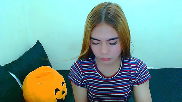 Snapshot of mikhaylahanderson chatting on 01.15.26 mikhaylahanderson online show from 01.15.26