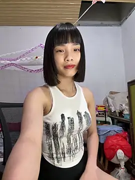 Snapshot of andymi1 chatting on 05.28.26 andymi1 online show from 05.28.26