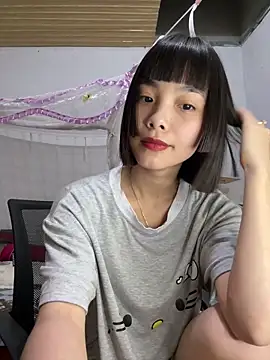 Snapshot of andymi1 chatting on 06.18.26 andymi1 online show from 06.18.26