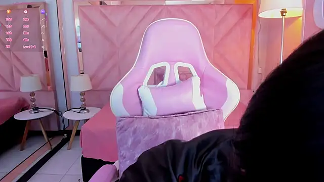 anyjones  online show from 11.06.25