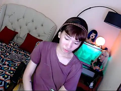 ShantalFoxxy  online show from 10.30.25