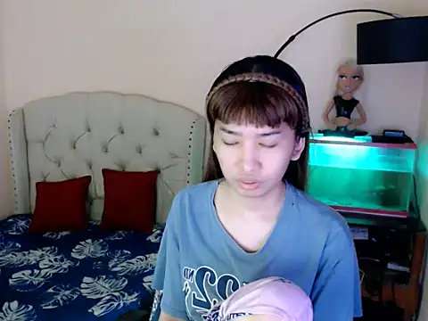 ShantalFoxxy  online show from 02.20.26