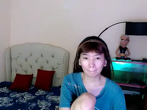 ShantalFoxxy  online show from 04.28.26