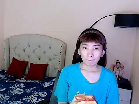ShantalFoxxy  online show from 06.19.26