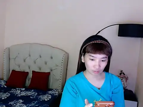 ShantalFoxxy  online show from 07.18.26