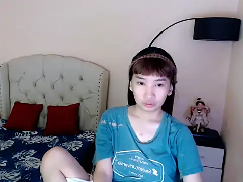 ShantalFoxxy  online show from 07.21.26