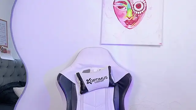 sara queen10 online show from 09.29.25