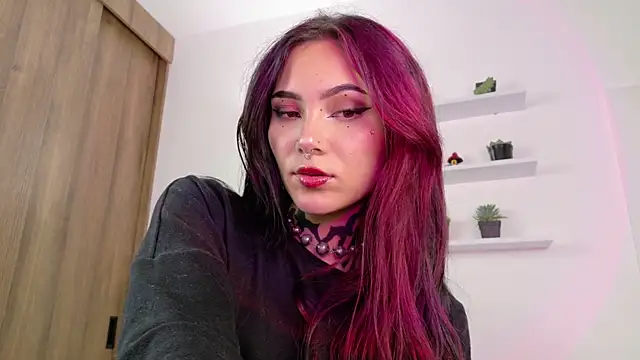 sara queen10 online show from 04.29.26