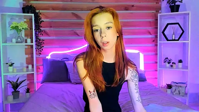 Lori Williams online show from 11.06.25