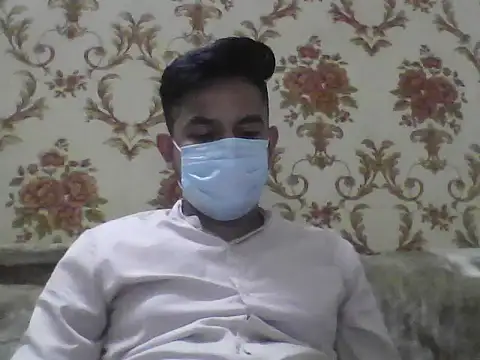 Snapshot of NIVAN_7251 chatting on 11.12.25 NIVAN 7251 online show from 11.12.25