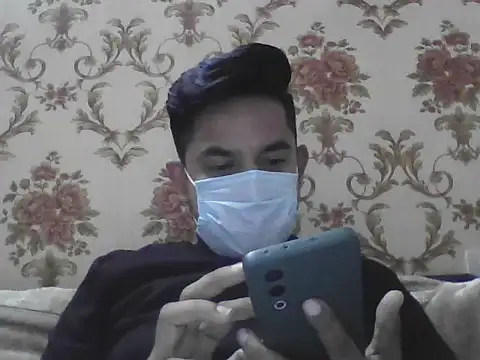 Snapshot of NIVAN_7251 chatting on 11.15.25 NIVAN 7251 online show from 11.15.25