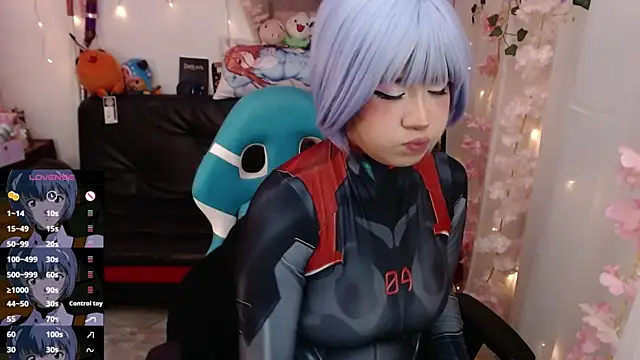 jadedelux  online show from 05.13.26