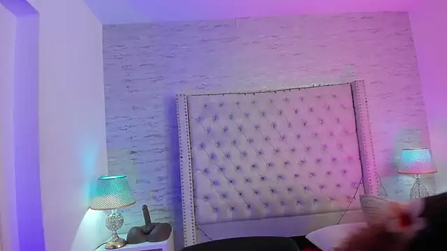 Pamelamiler   online show from 05.06.26