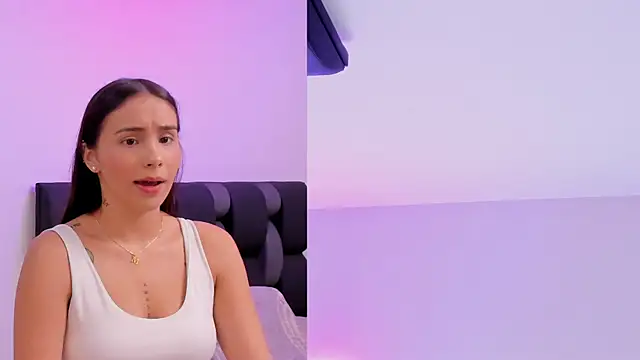 Snapshot of maily_zanss chatting on 06.20.26 maily zanss online show from 06.20.26