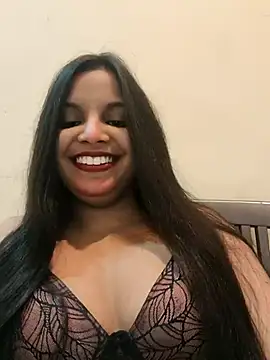 Maahhii 2 online show from 11.28.25