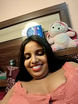 Maahhii 2 online show from 04.27.26