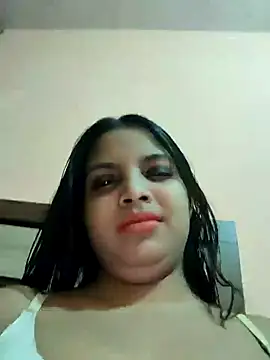 Maahhii 2 online show from 04.30.26
