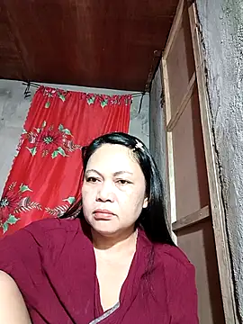 Snapshot of Everleigh_mom chatting on 09.12.25 Everleigh mom online show from 09.12.25