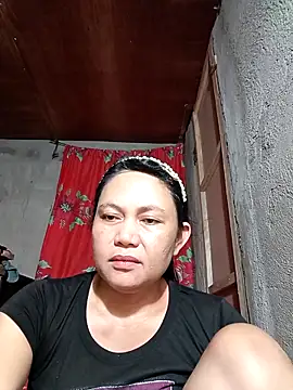 Snapshot of Everleigh_mom chatting on 09.25.25 Everleigh mom online show from 09.25.25