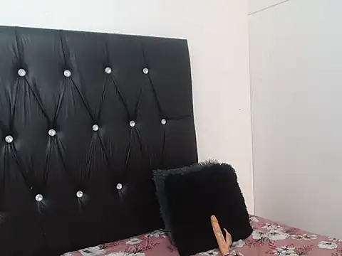 Snapshot of Lsnickykhanyile chatting on 09.30.25 Lsnickykhanyile online show from 09.30.25