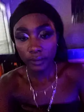 Snapshot of Lsnickykhanyile chatting on 12.05.25 Lsnickykhanyile online show from 12.05.25