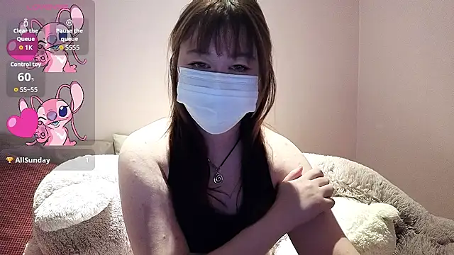 leelana217 online show from 11.18.25