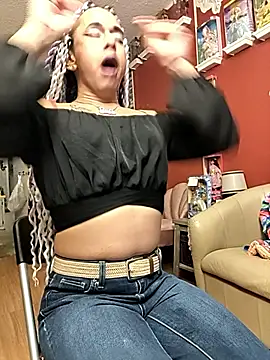 Snapshot of TranSexualJade95 chatting on 10.16.25 TranSexualJade95 online show from 10.16.25