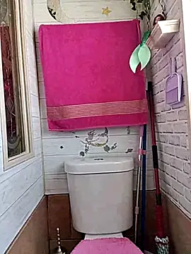 Snapshot of TranSexualJade95 chatting on 10.20.25 TranSexualJade95 online show from 10.20.25