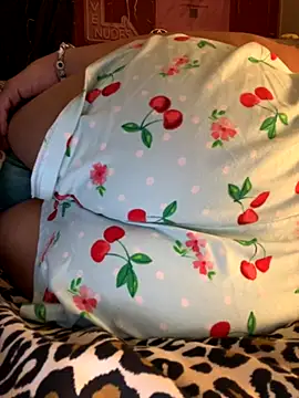 Snapshot of TranSexualJade95 chatting on 11.25.25 TranSexualJade95 online show from 11.25.25