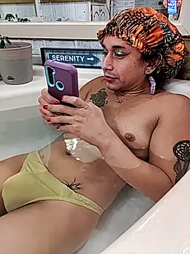 Snapshot of TranSexualJade95 chatting on 12.03.25 TranSexualJade95 online show from 12.03.25