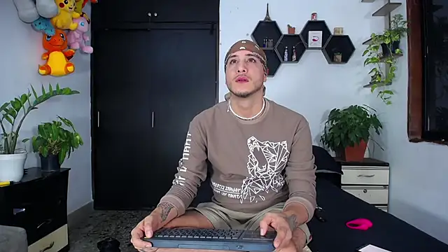 Snapshot of Borsalino_Adam chatting on 11.08.25 Borsalino Adam online show from 11.08.25