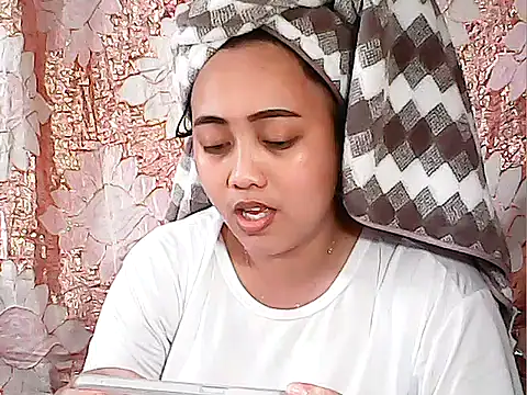 Pinay Chubby20 online show from 10.29.25