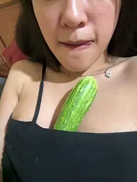 Snapshot of Sayhi_xo chatting on 12.16.25 Sayhi xo online show from 12.16.25