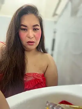 ashleygrahamts online show from 10.17.25