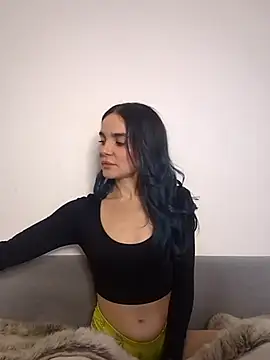 Snapshot of RosieCheexxxxxx chatting on 11.14.25 RosieCheexxxxxx online show from 11.14.25