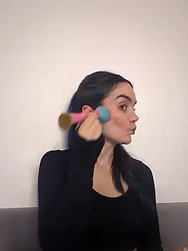 Snapshot of RosieCheexxxxxx chatting on 11.14.25 RosieCheexxxxxx online show from 11.14.25