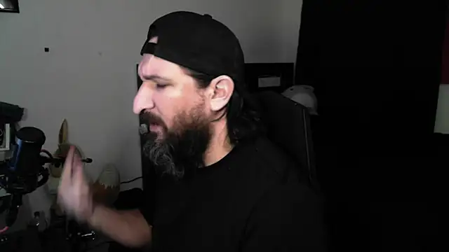 Snapshot of DevilPup75_ chatting on 05.18.26 DevilPup75 online show from 05.18.26