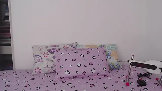 Tiiana online show from 04.19.26