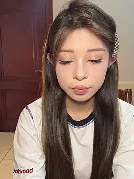 Snapshot of tuanzi125216 chatting on 11.01.25 tuanzi125216 online show from 11.01.25