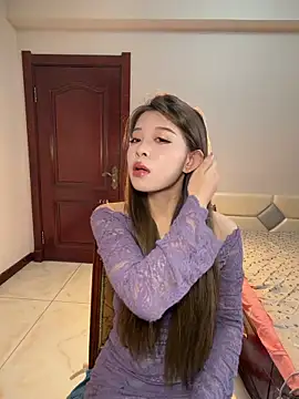 Snapshot of tuanzi125216 chatting on 11.15.25 tuanzi125216 online show from 11.15.25