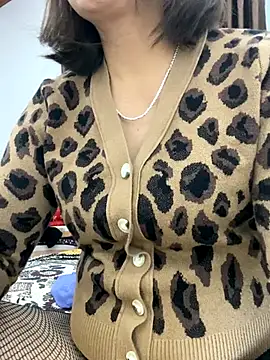 Snapshot of Mussia91 chatting on 11.29.25 Mussia91 online show from 11.29.25