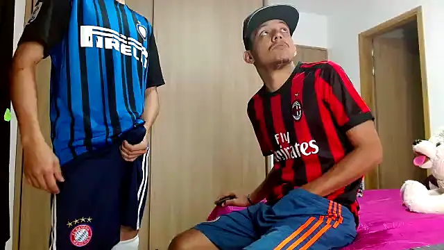 Snapshot of skinny23cm chatting on 01.18.25 skinny23cm online show from 01.18.25