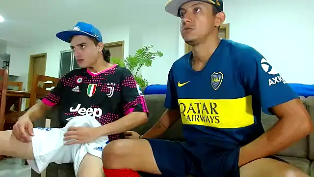 Snapshot of skinny23cm chatting on 02.07.25 skinny23cm online show from 02.07.25