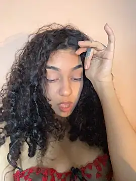 Snapshot of Sora_pasquale chatting on 04.04.26 Sora pasquale online show from 04.04.26