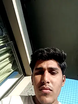 Snapshot of HarryChoudhary21 chatting on 11.08.25 HarryChoudhary21 online show from 11.08.25