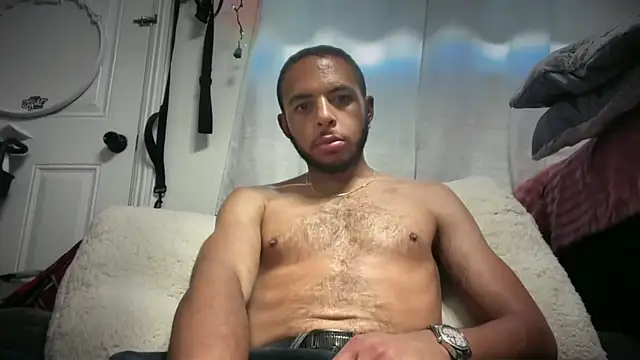 Snapshot of DERTYLAY chatting on 12.18.25 DERTYLAY online show from 12.18.25